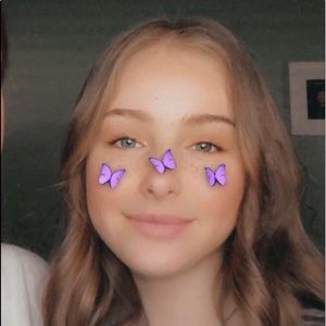 Meet your Posher, Abigail